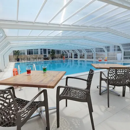 Joli Park - Caroli Hotel 3*
