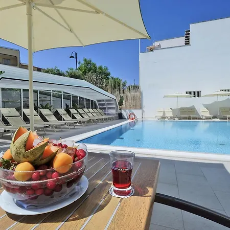 Joli Park - Caroli Hotel 3*